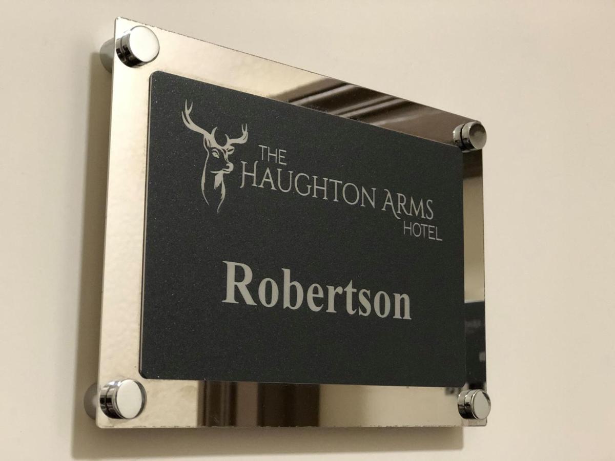 Haughton Arms Hotel Alford  Extérieur photo