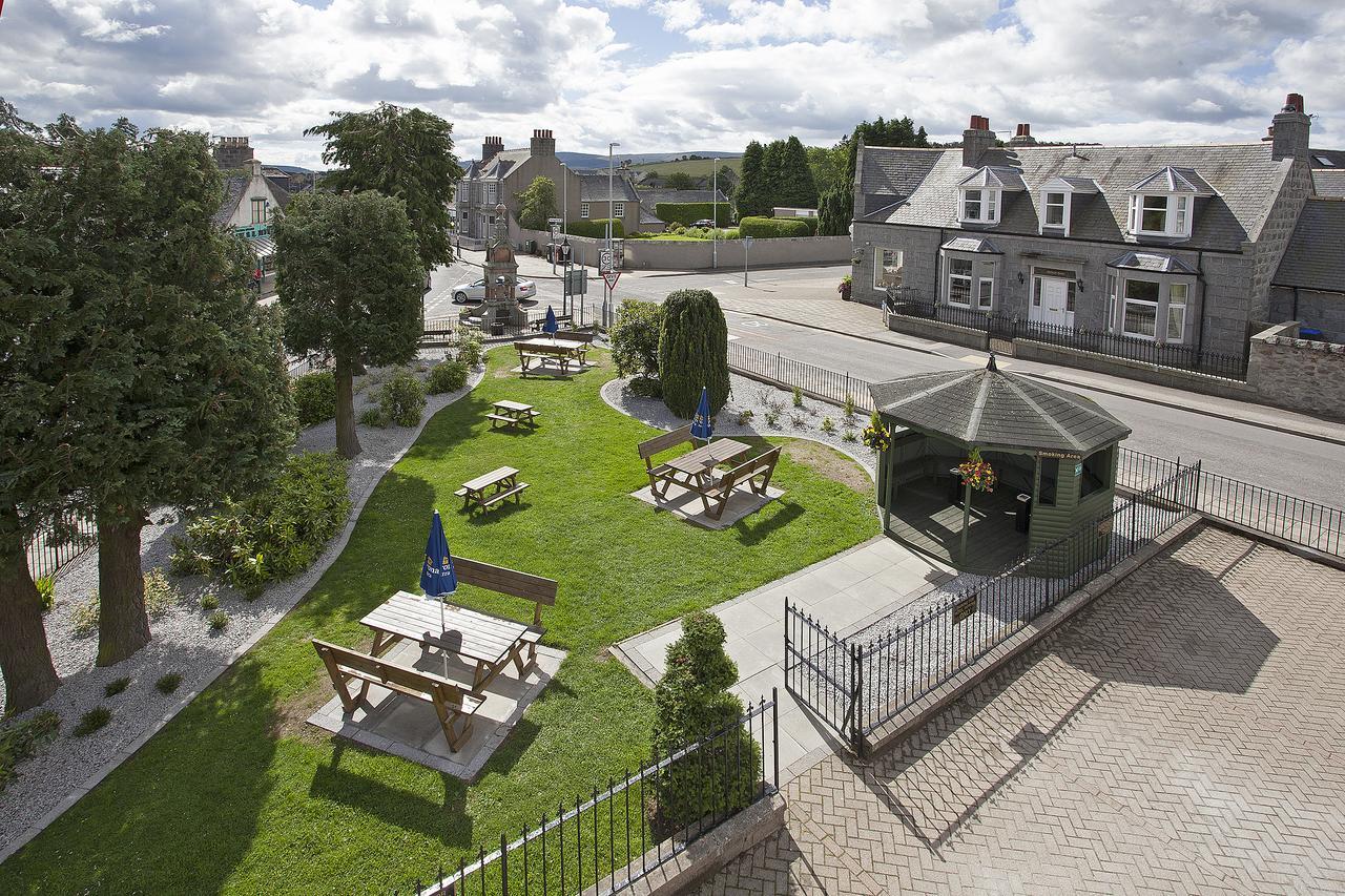 Haughton Arms Hotel Alford  Extérieur photo
